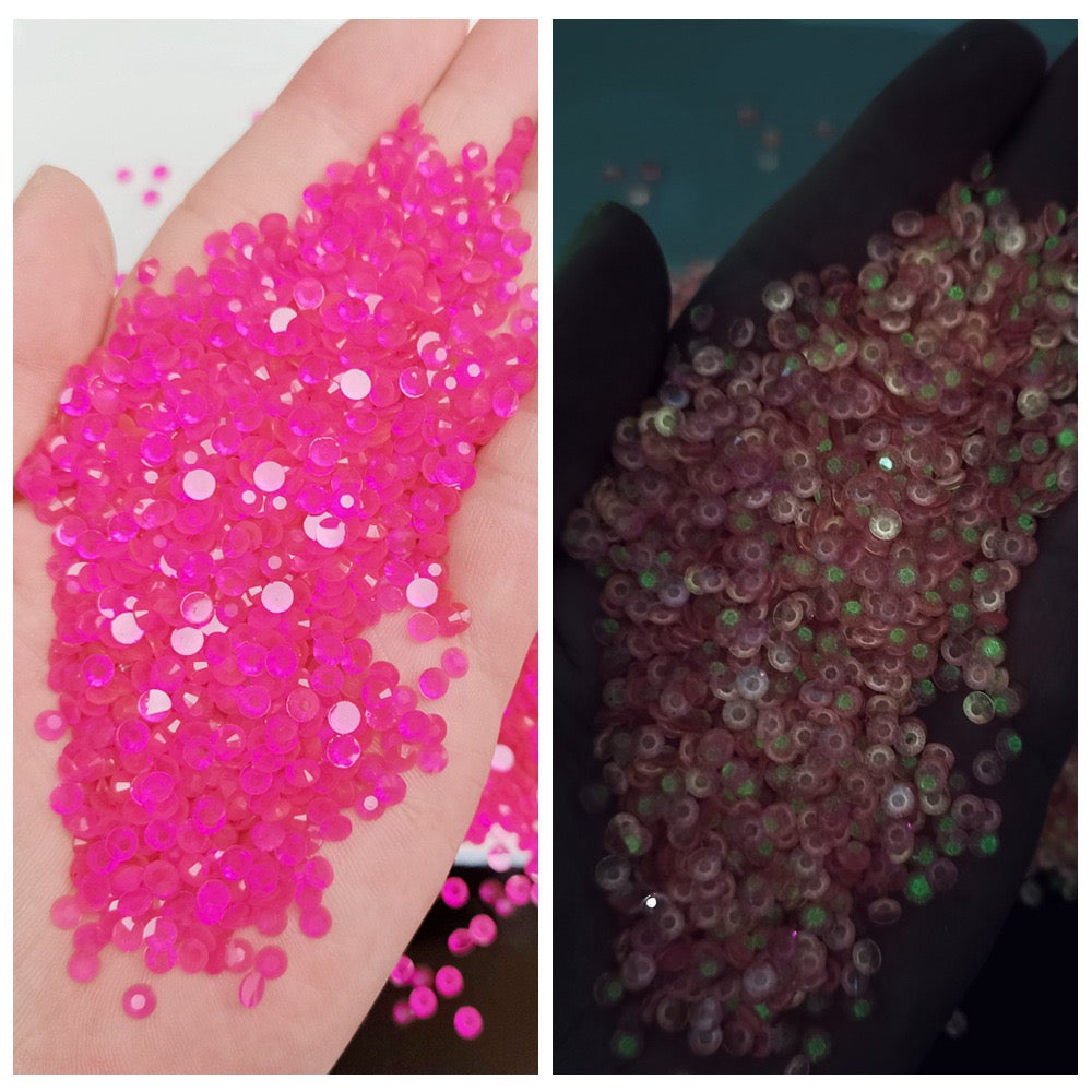 【A130】Glow In Dark Resin Rhinestones for DIY 3mm-5mm Mixed